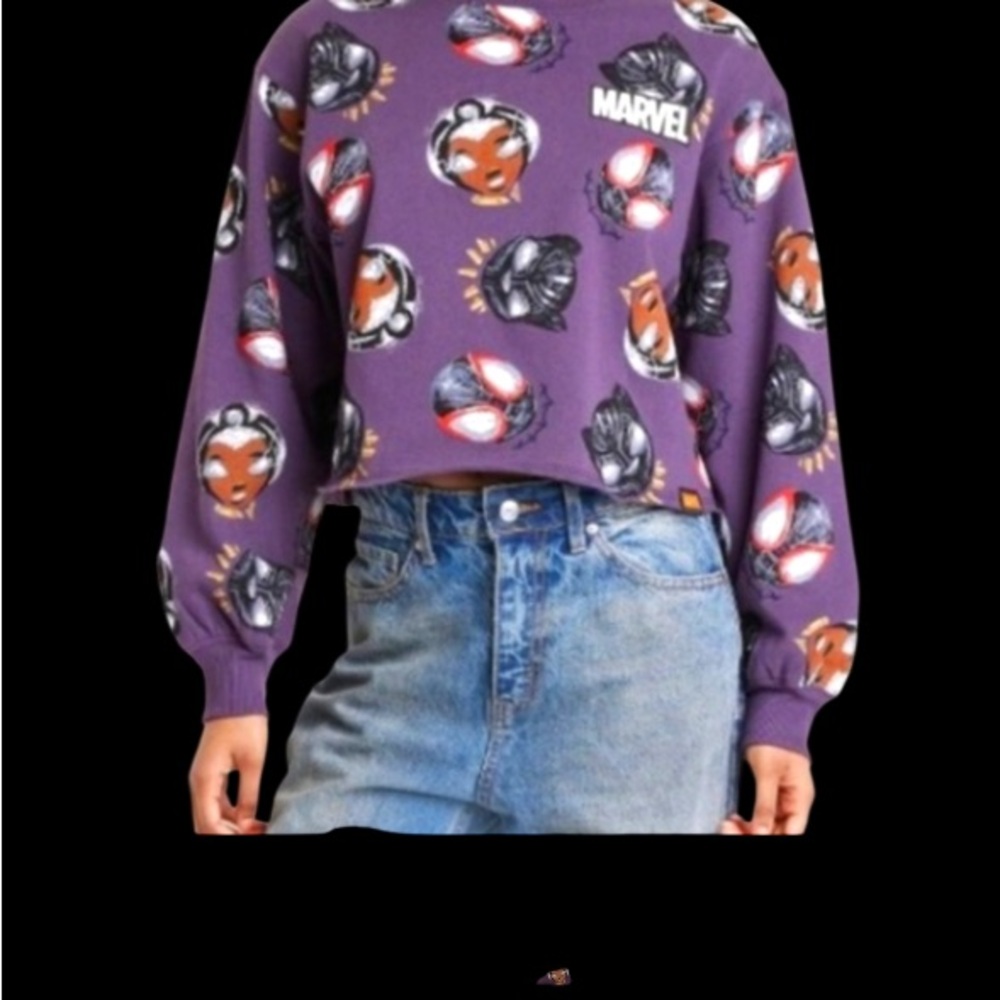 Marvel Black Panther Nikkolas Smith Cropped Sweatshirt